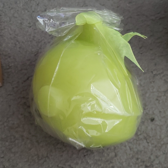 Kidrobot 2x 09 Rare Candles Milk & Pear - Picture 8 of 14